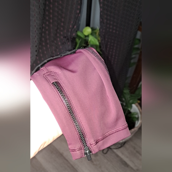 N Puma Luxe Mesh Tights / Leggings Color Fig-Puma Black CS - Picture 5 of 6